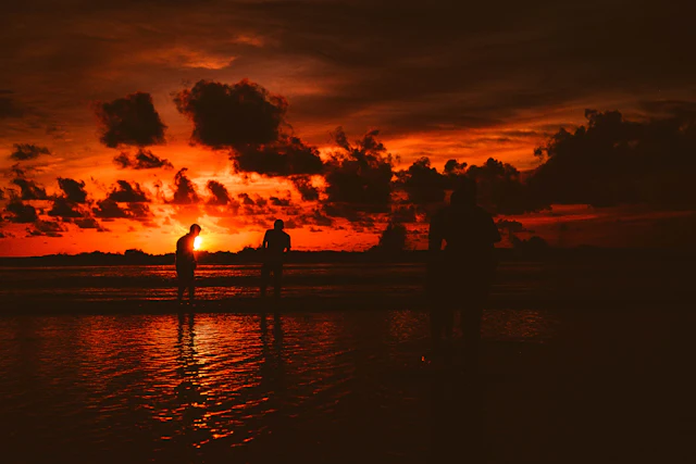 Explore. — photograph by Ibrahim Ifaaz, Maldives