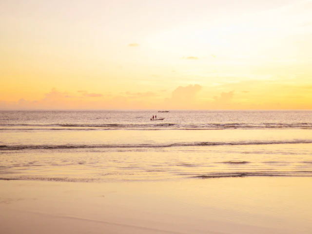 Sea waves, golden hour — photograph by Ibrahim Ifaaz, Maldives